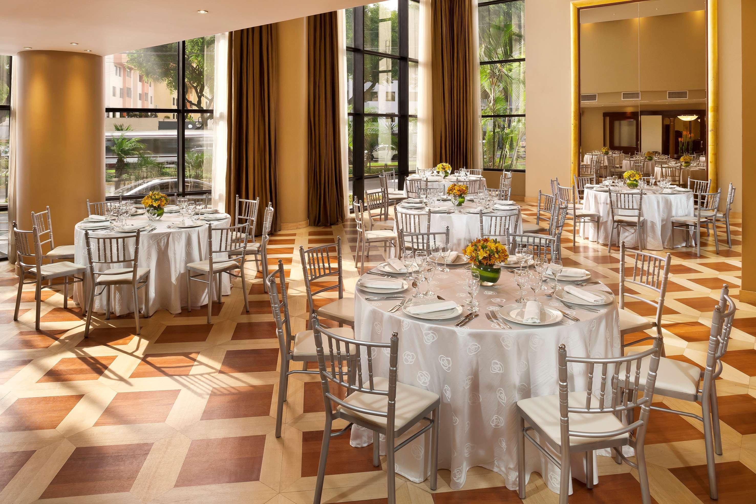 Hotel Melia Lima Exteriér fotografie The ballroom