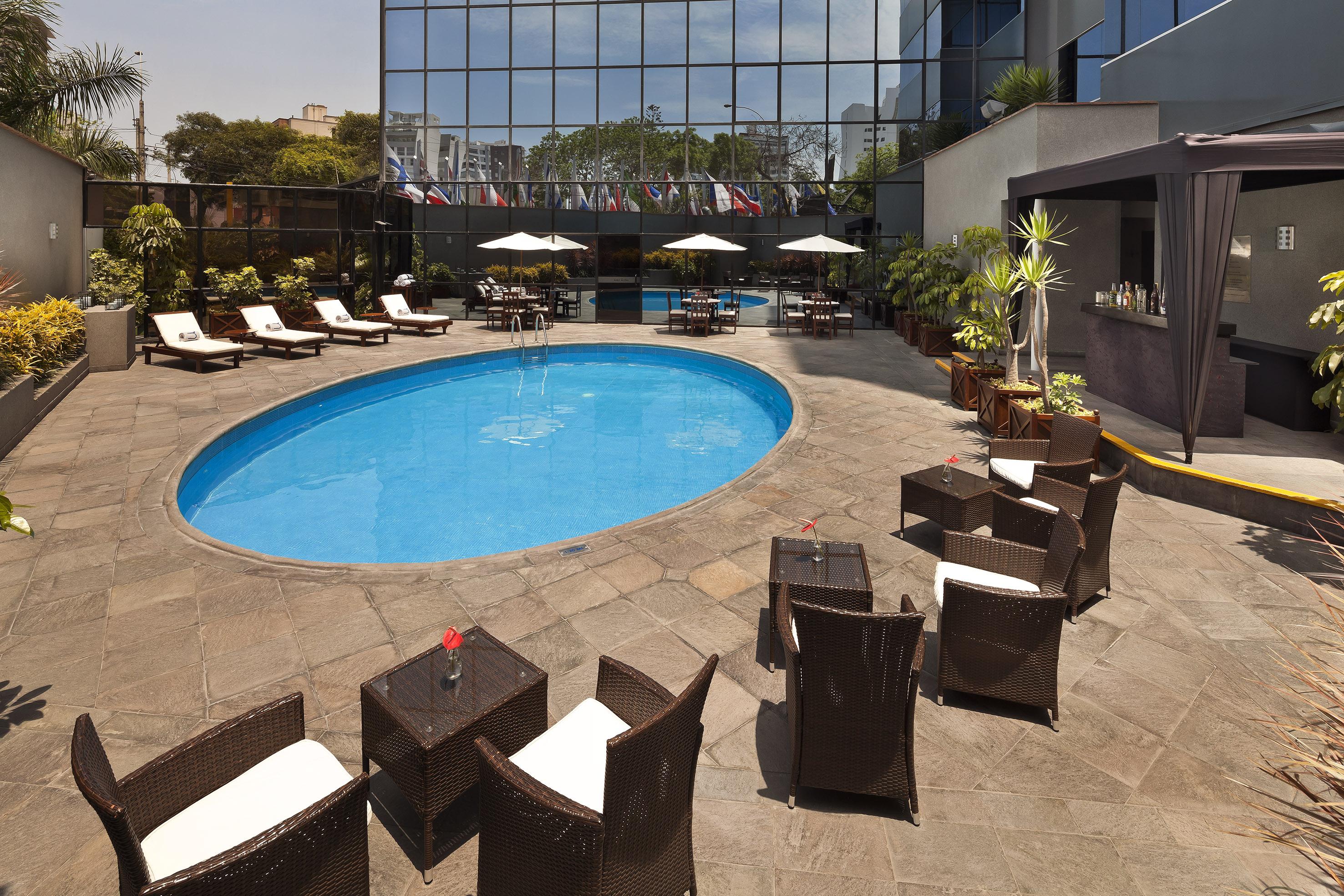 Hotel Melia Lima Exteriér fotografie Swimming pool